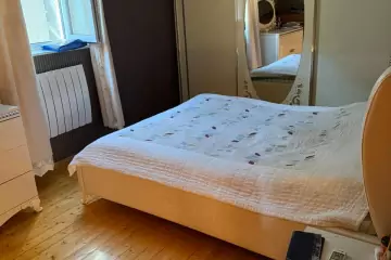Satılır Həyət Evi Zabrat Qəsəbəsida