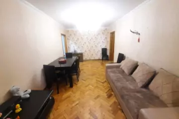 Aylıq Kirayə Köhnə Tikili Elmler Akademiyasıda