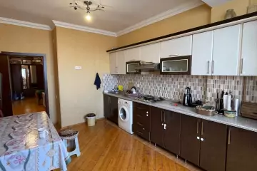 Satılır Yeni Tikili Yeni Yasamalda