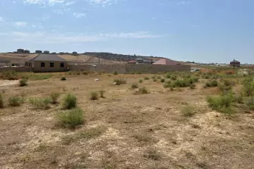Satılır Torpaq Sarayda
