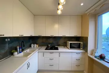 Aylıq Kirayə Köhnə Tikili Ağ şəhər Kompleksində