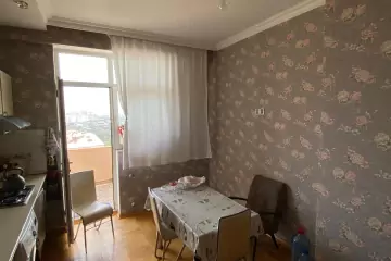 Satılır Yeni Tikili Yeni Yasamalda