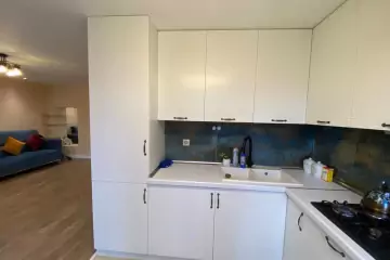 Aylıq Kirayə Köhnə Tikili Ağ şəhər Kompleksində