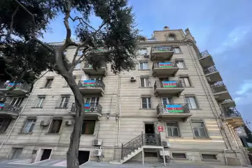 Aylıq Kirayə Köhnə Tikili Ağ şəhər Kompleksində