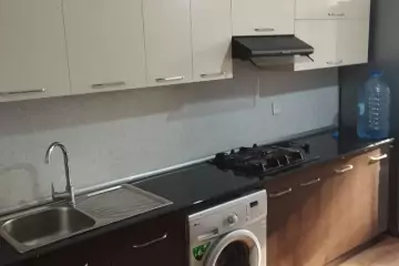 Satılır Yeni Tikili 9-cu Mikrorayonda