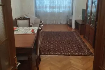 Satılır Köhnə Tikili Yasamalda