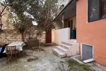 Satılır Köhnə Tikili 4-cü Mikrorayonda