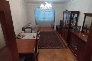 Satılır Köhnə Tikili Yasamalda