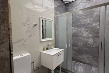 Aylıq Kirayə Yeni Tikili Papanin Körpüsüdə