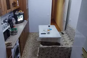 Satılır Köhnə Tikili Yasamalda