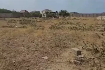 Satılır Torpaq Buzovnada