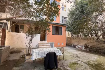 Satılır Köhnə Tikili 4-cü Mikrorayonda