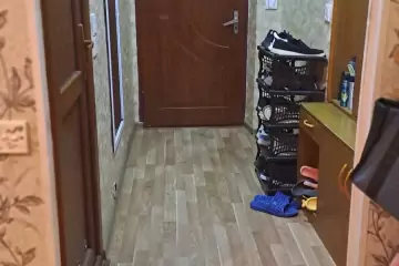 Satılır Köhnə Tikili 8-ci Kilometrdə