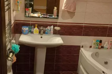 Satılır Yeni Tikili 1-ci Mikrorayonda