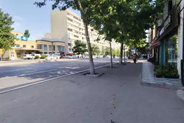 Satılır Köhnə Tikili Yasamal Bazarında