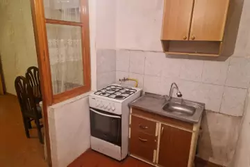 Aylıq Kirayə Köhnə Tikili 8-ci Kilometrdə