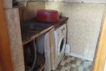 Satılır Köhnə Tikili Köhnə Coratda