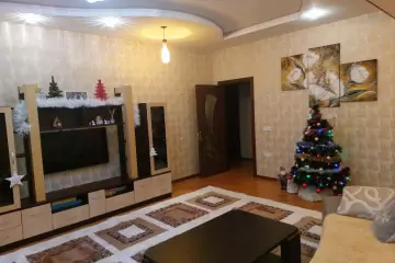 Satılır Yeni Tikili 1-ci Mikrorayonda