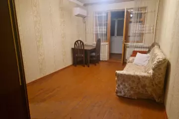 Aylıq Kirayə Köhnə Tikili 8-ci Kilometrdə