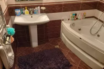 Satılır Yeni Tikili 1-ci Mikrorayonda