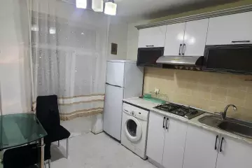 Aylıq Kirayə Köhnə Tikili Ağ şəhər Kompleksində