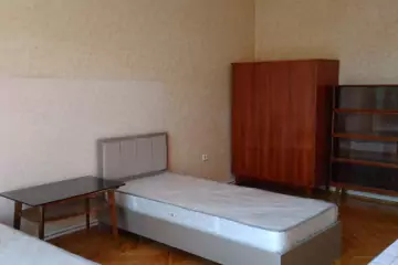 Aylıq Kirayə Köhnə Tikili Elmler Akademiyasıda