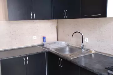 Aylıq Kirayə Köhnə Tikili Elmler Akademiyasıda