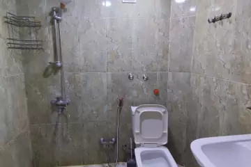 Satılır Köhnə Tikili Yasamal Bazarında