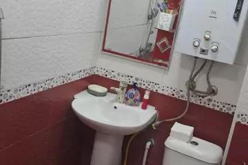 Satılır Köhnə Tikili 8-ci Kilometrdə
