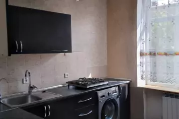 Aylıq Kirayə Köhnə Tikili Elmler Akademiyasıda