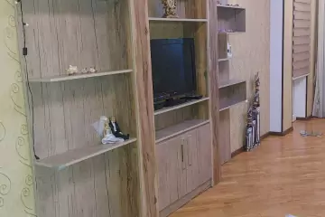 Satılır Yeni Tikili 1-ci Mikrorayonda