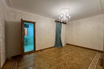 Satılır Köhnə Tikili İzmir Parkı