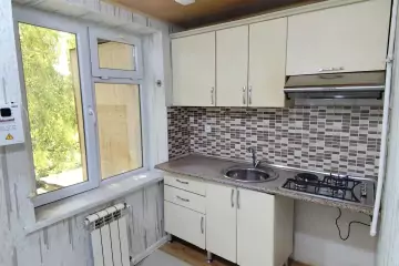 Satılır Köhnə Tikili Yasamal Bazarında