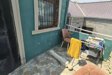 Satılır Həyət Evi Hövsanda