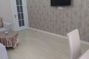 Satılır Yeni Tikili 1-ci Mikrorayonda