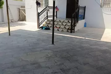 Satılır Həyət Evi Binədə