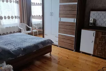 Satılır Həyət Evi Binədə