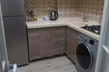 Satılır Yeni Tikili 1-ci Mikrorayonda