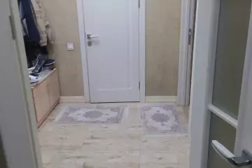 Satılır Yeni Tikili 1-ci Mikrorayonda