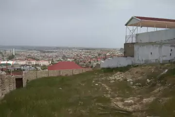 Satılır Torpaq Qaraçuxurda
