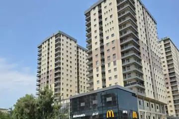 Satılır Yeni Tikili Nəsimi Bazarında