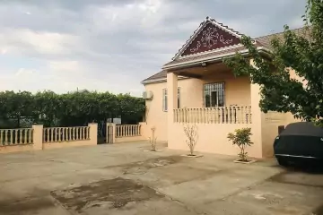 Satılır Həyət Evi Saatlı Rayonunda