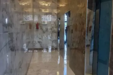 Satılır Yeni Tikili Nəsimi Bazarında