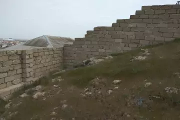 Satılır Torpaq Qaraçuxurda