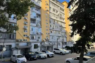 Satılır Köhnə Tikili Papanin Körpüsüdə