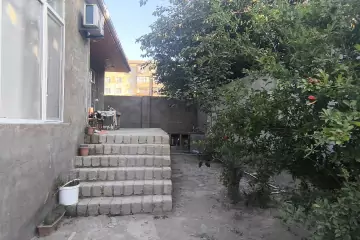 Satılır Həyət Evi Bakıda