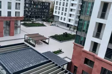 Satılır Yeni Tikili Elmler Akademiyasıda