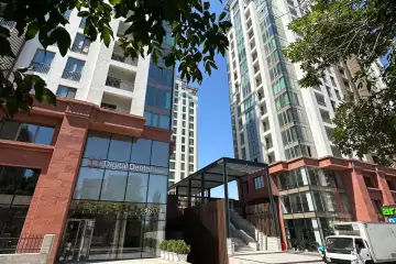 Satılır Yeni Tikili Elmler Akademiyasıda
