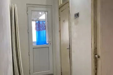 Satılır Köhnə Tikili 10-cu Mikrorayonda