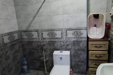 Satılır Yeni Tikili Dostluq Kinoteatrında